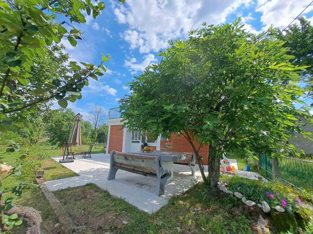Guest House Green River Ljubuški Exteriér fotografie