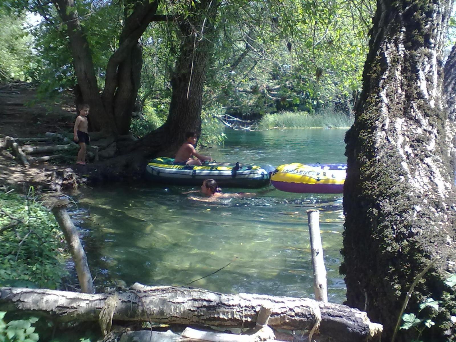 Guest House Green River Ljubuški Exteriér fotografie
